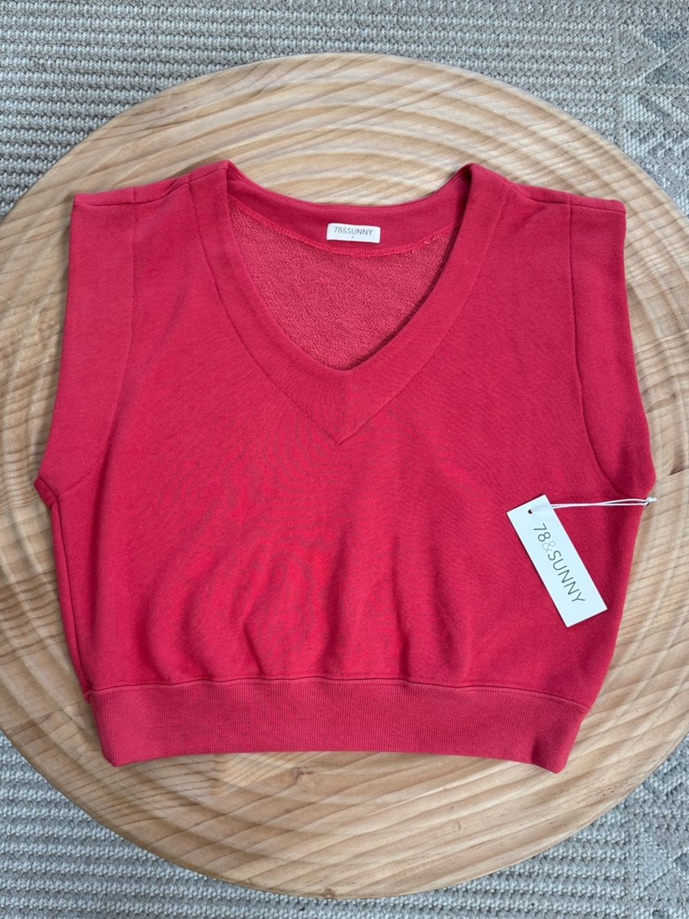 78&Sunny Coral V-Neck Sleeveless Sweater Tank